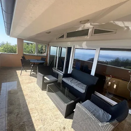 Apartment Elza